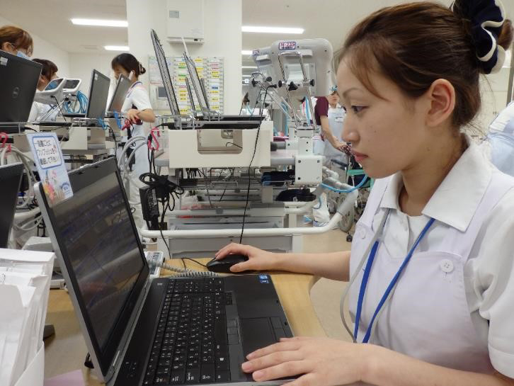 電子カルテ入力中！