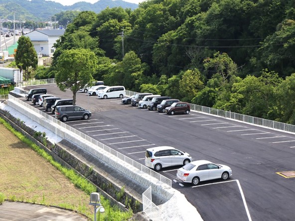 無料大型駐車場